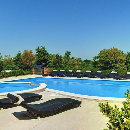 Režanci Villas Vea Histria מראה חיצוני תמונה