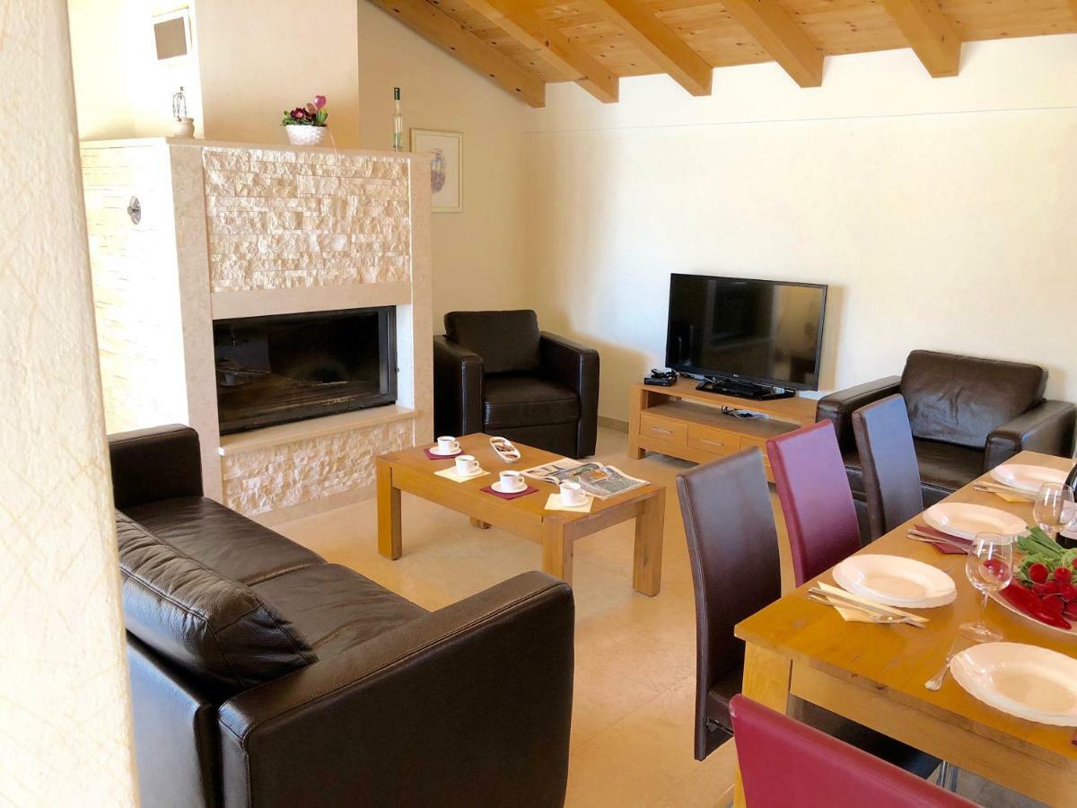 Režanci Villas Vea Histria מראה חיצוני תמונה