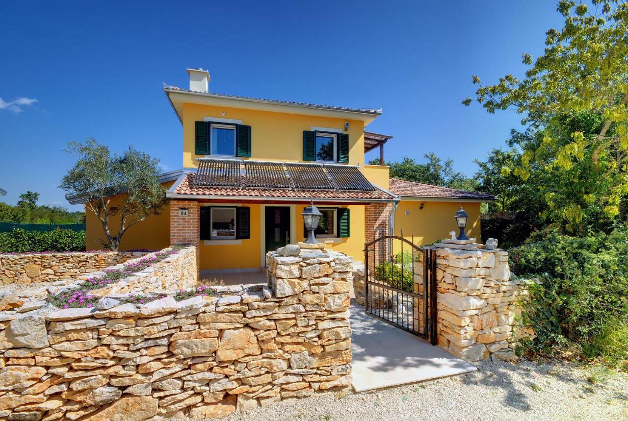 Režanci Villas Vea Histria מראה חיצוני תמונה