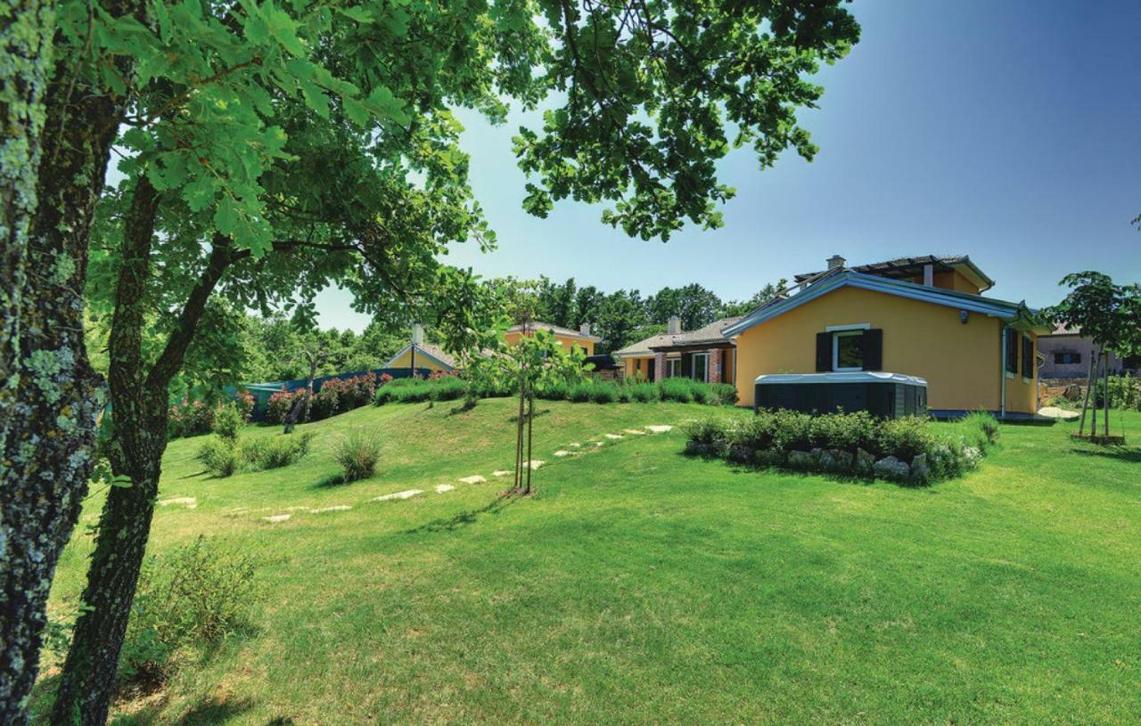 Režanci Villas Vea Histria מראה חיצוני תמונה