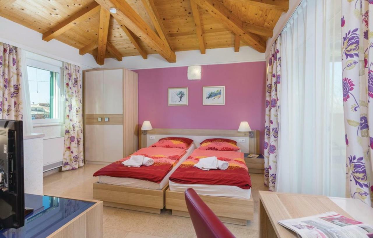 Režanci Villas Vea Histria מראה חיצוני תמונה