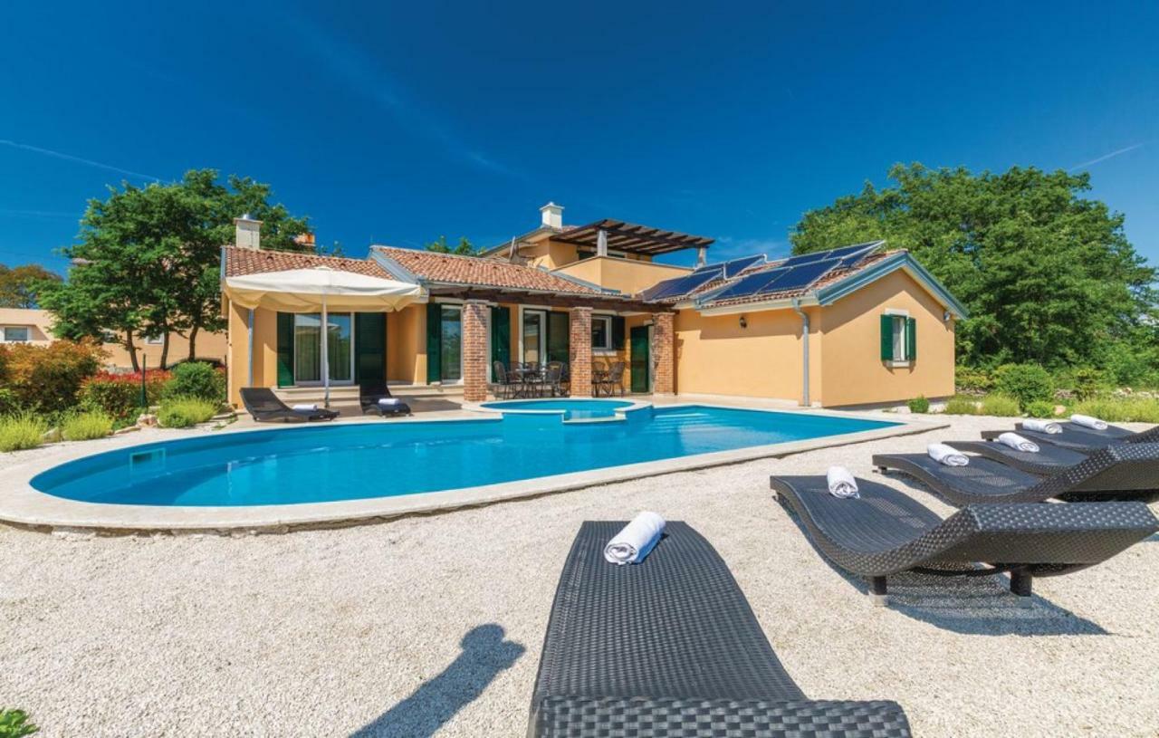 Režanci Villas Vea Histria מראה חיצוני תמונה
