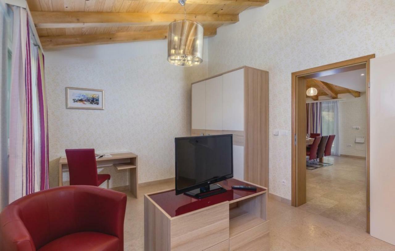 Režanci Villas Vea Histria מראה חיצוני תמונה