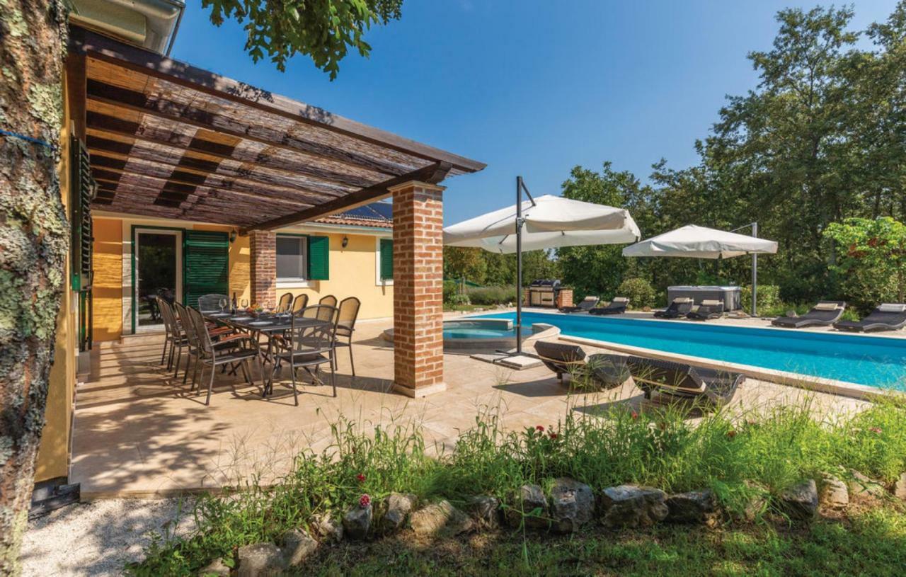 Režanci Villas Vea Histria מראה חיצוני תמונה
